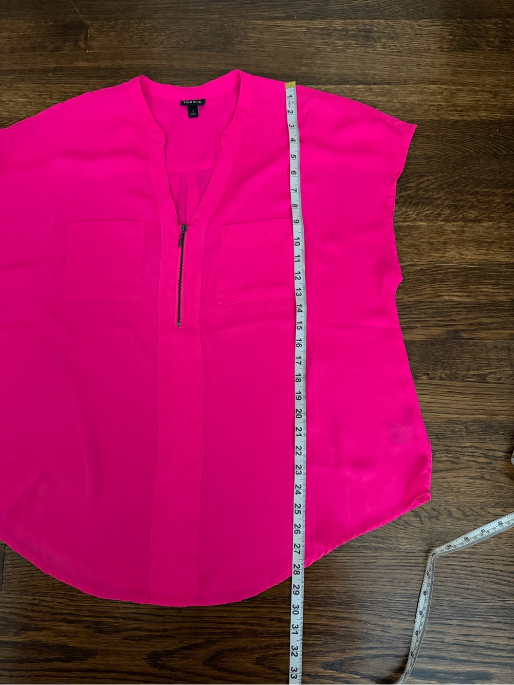 torrid Hot Pink Zip-Front Short Sleeve Blouse - Picture 5 of 6